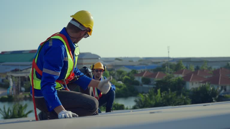 Best Roof Insulation Installation  in Barnum Island, NY